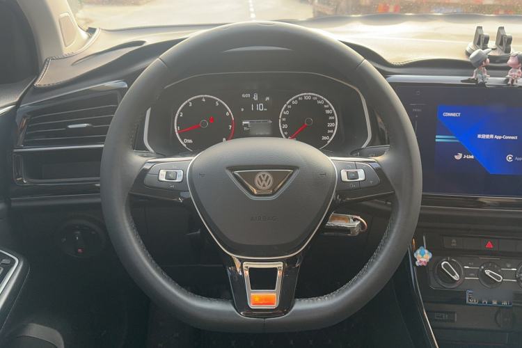 Used Jetta VS5 2022 280TSI Manual Advanced Pro Trim
