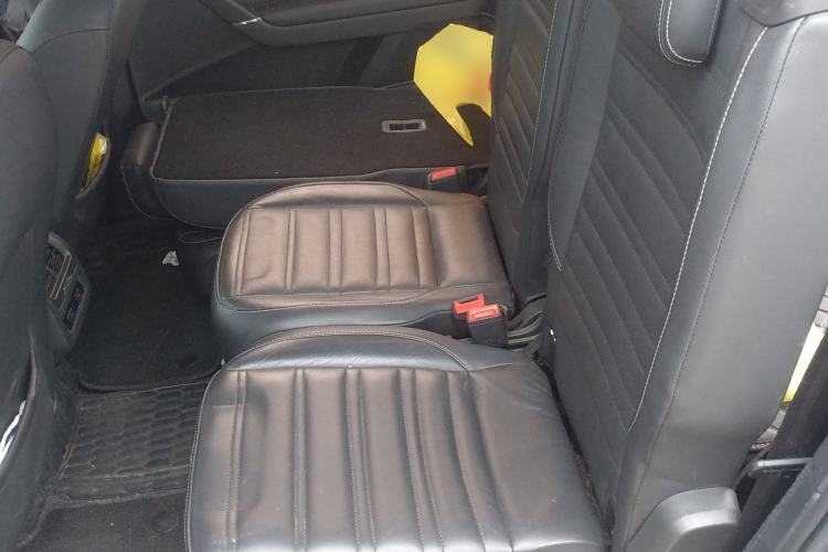 Used Volkswagen Touran 2016 Volkswagen Touran L 280TSI DSG Comfort Edition Left Rear Seat