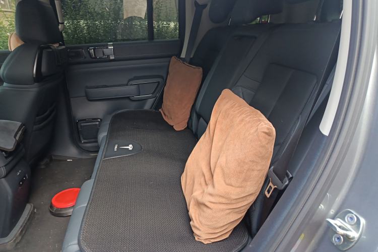 Used Formula Leopard 5 2023 Explore Edition
