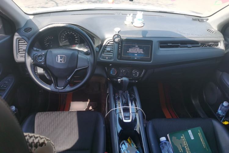 Used Honda Vezel 2022 1.5L CVT Phantom Night Pioneer Edition Center Console