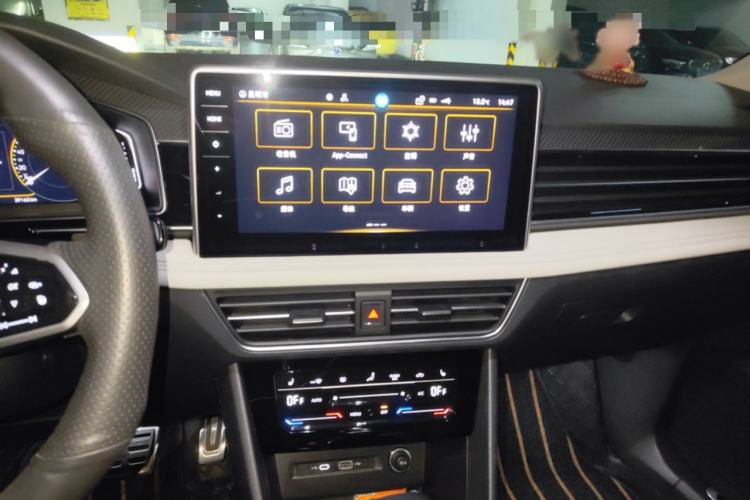 Used Volkswagen Tiguan L 2023 Restyled 330TSI Automatic Two-Wheel Drive R-Line Flagship Edition Audio And AC Panel