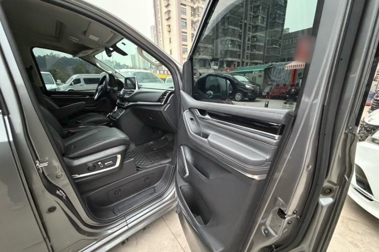 Used SAIC MAXUS G20 2021 Facelifted PLUS 2.0T Diesel Automatic Luxury Edition