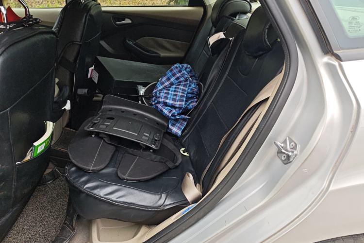 Used Ford Focus 2012 Sedan 1.6L Automatic Comfort Model
