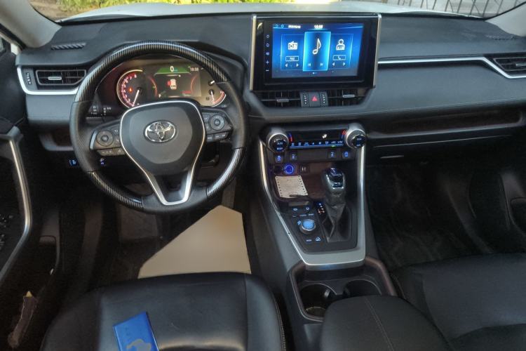 Used Toyota RAV4 2020 2.0L CVT Four-Wheel Drive Prestige Edition
