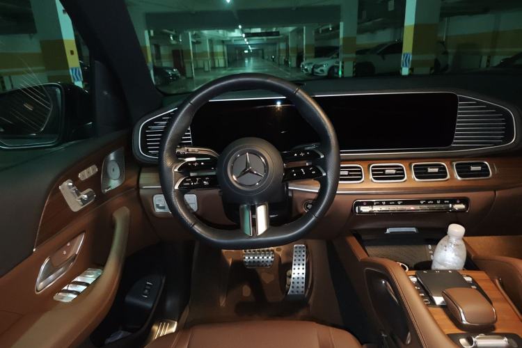 Used Mercedes-Benz GLS  Steering Wheel