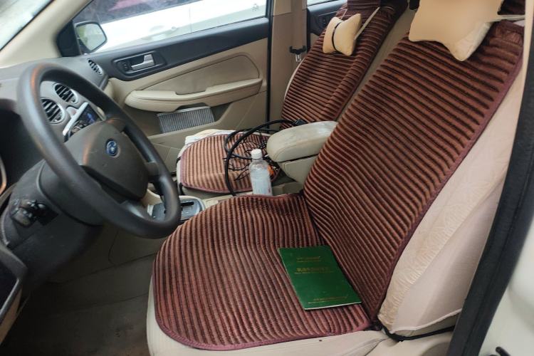 Used Ford Focus 2013 Sedan Classic 1.8L Automatic Base Model Left Front Seat