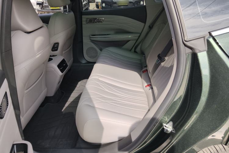 Used Geely Galaxy Galaxy 8 2025 130km EM-i Deluxe Edition
