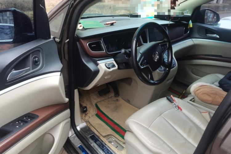 Used Buick GL8 2015 2.4L Luxury Business Premium Edition Driver Seat