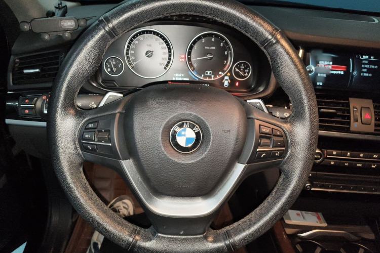 Used BMW X4 2014 xDrive20i X Design Package Steering Wheel