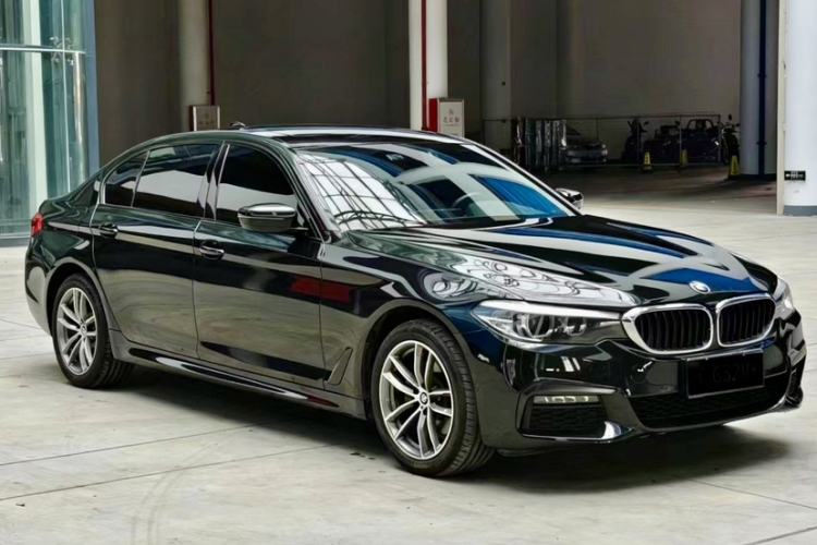 Used BMW 5 Series 2019 525Li M Sport Package Exterior 4