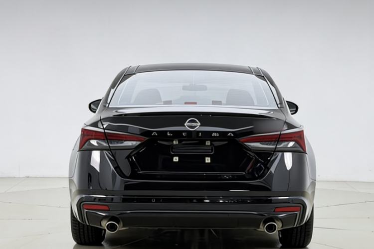 Used Nissan Teana 2024 2.0L SV Black Gold Edition