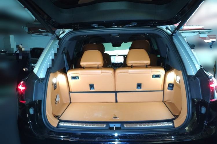 Used Hima AITO M9 2024 Range-Extended Ultra Version 42 kWh 6-Seater Model Trunk