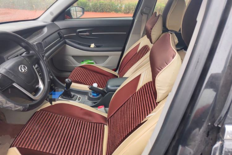 Used BAIC Senova D50 2014 1.5L manual standard version