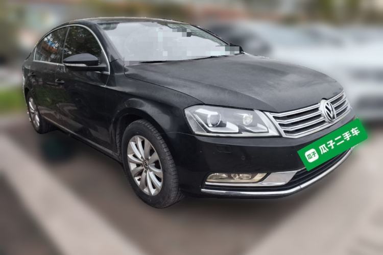 Used Volkswagen Magotan 2013 1.8TSI Luxury Model Front Right 45 Deg