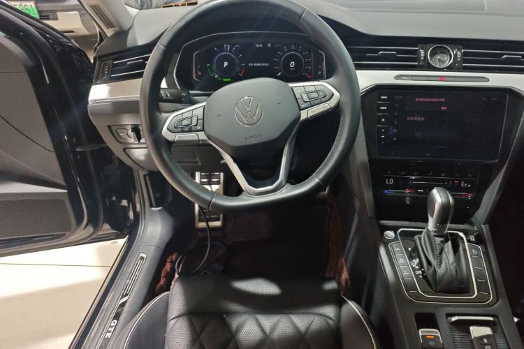 Used Volkswagen Magotan GTE Plug-in Hybrid 2022 GTE Luxury Model
