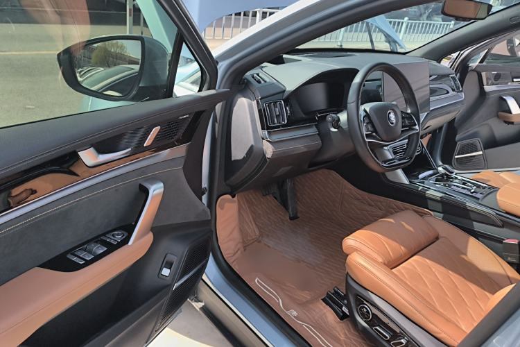 Used BYD Tang New Energy 2023 DM-i Champion Edition 112KM Prestige Model Driver Seat