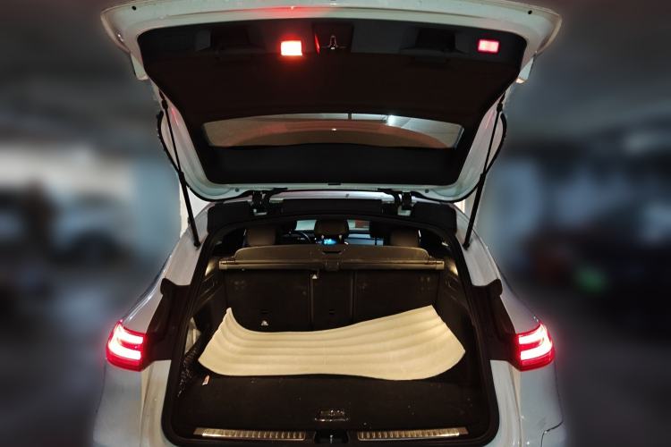 Used Mercedes-Benz EQC 2020 EQC 400 4MATIC Trunk