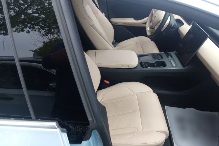 Used Nio ET5T 2024 75kWh Touring Right Front Seat