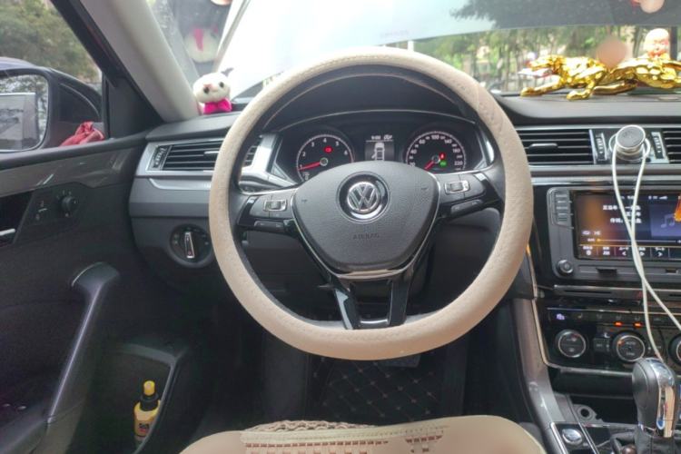 Used Volkswagen Passat 2017 330TSI DSG Luxury Edition