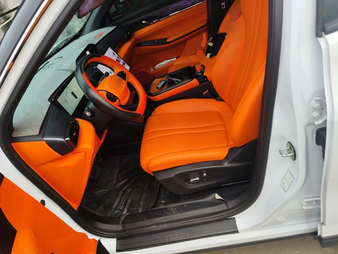 Dongfeng Aeolus L7 New Energy 2024 205 Plus — снимка 15