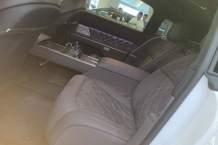 Used Nio ET9 2025 100 kWh
