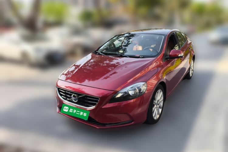 Used Volvo V40 2013 2.0T Zhiyi Edition