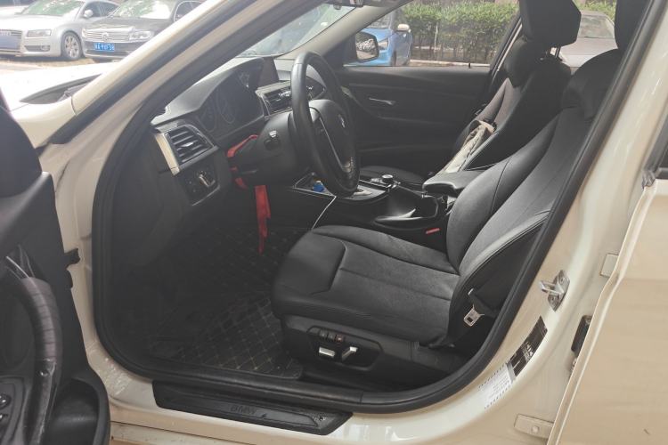 Used BMW 3 Series 2017 318i Fashion Model