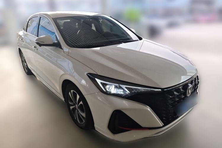 Used CHANGAN Eado 2025 PLUS 1.4T Dual-Clutch High-Energy Version Front Right 45 Deg