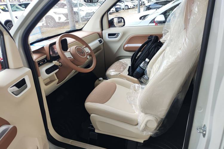 Used Wuling Hongguang MINIEV 2024 3rd Generation 215km Youth Edition