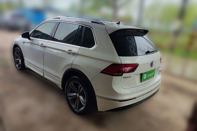 Used Volkswagen Tiguan 2018 380TSI Four-Wheel Drive R-Line Rear Left 45 Deg