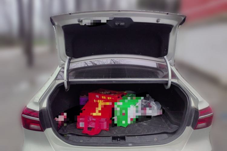 Used Roewe i6 New Energy 2019 PLUS 50T 4G Connected Glory Luxury Edition
