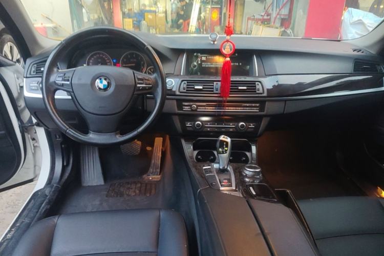 Used BMW 5 Series 2014 525Li Leading Model