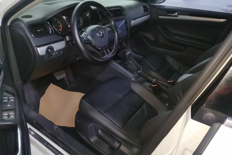 Used Volkswagen Sagitar 2018 280TSI DSG Comfort Model