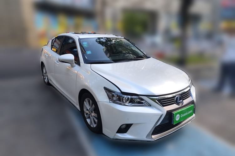 Used Lexus CT 2014 CT200h Comfort Edition Monochrome Front Right 45 Deg