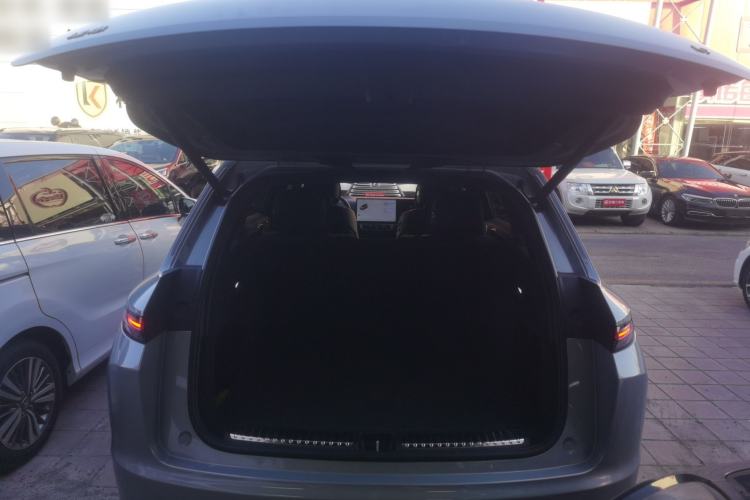 Used Li Auto L7 2023 Pro Model
