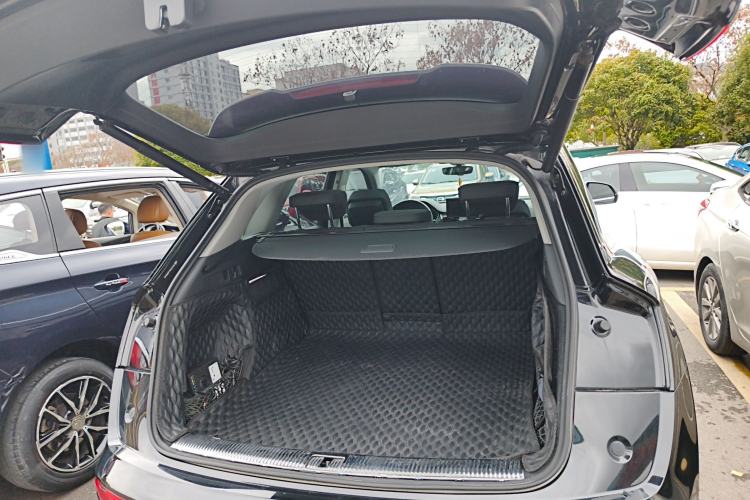 Used Audi Q5L 2022 Updated 40T Luxury Dynamic Edition Trunk