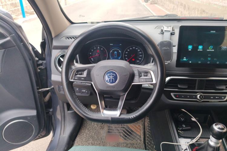 Used BYD Song 2020 Classic Edition 1.5T Manual Luxury Model Steering Wheel