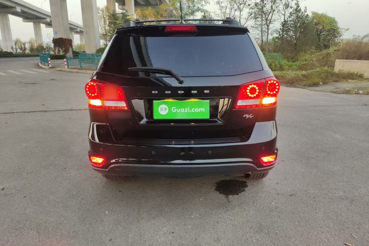 Used Dodge Journey 2013 2.4L Two-Wheel Drive Luxury Version