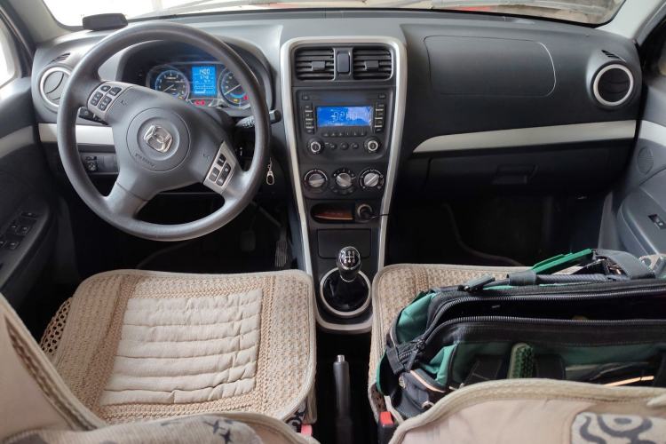 Used Suzuki Wagon R X5 2015 1.4L Flagship Model China V Standard Center Console