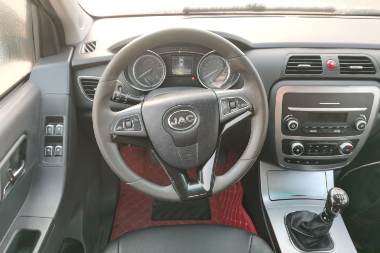 Used JAC T6 2022 2.0T Diesel 4x4 Engineering Version with Long Wheelbase
