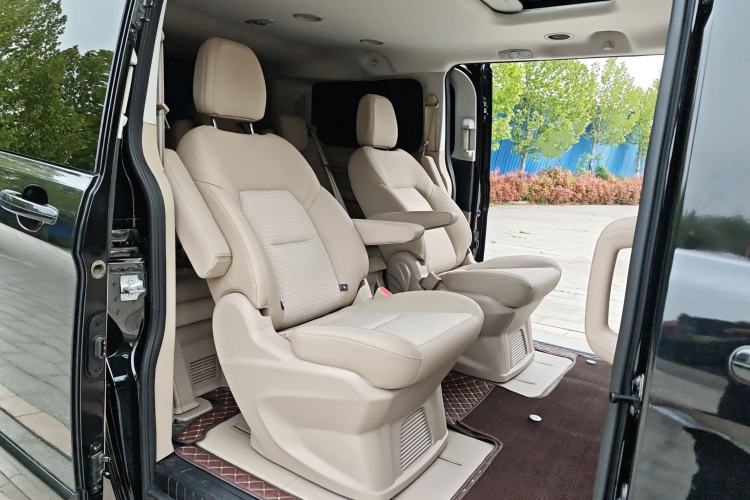 Used Ford Tourneo Custom 2023 2.0T Automatic Comfort Edition Interior 2