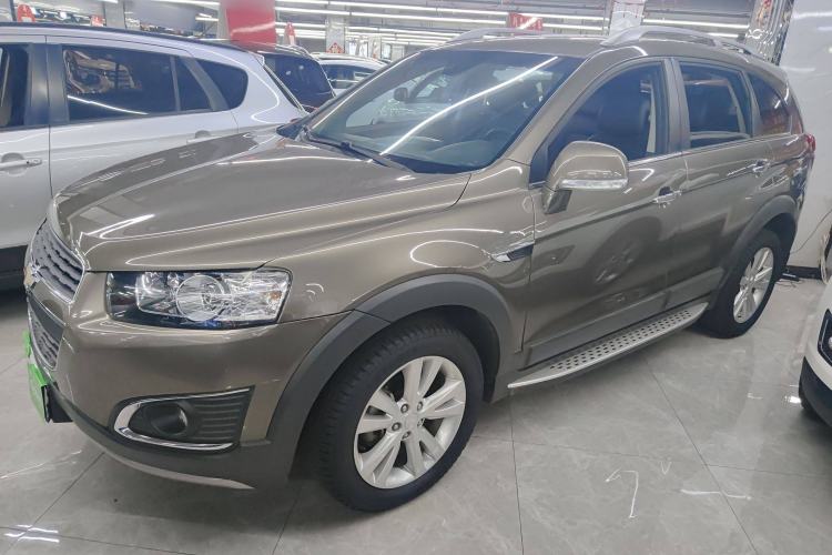 Used Chevrolet Captiva 2015 2.4L 4x4 Flagship Edition 7-Seater