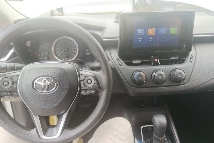 Used Toyota Corolla 2022 1.2T S-CVT Pioneer PLUS Edition Center Console