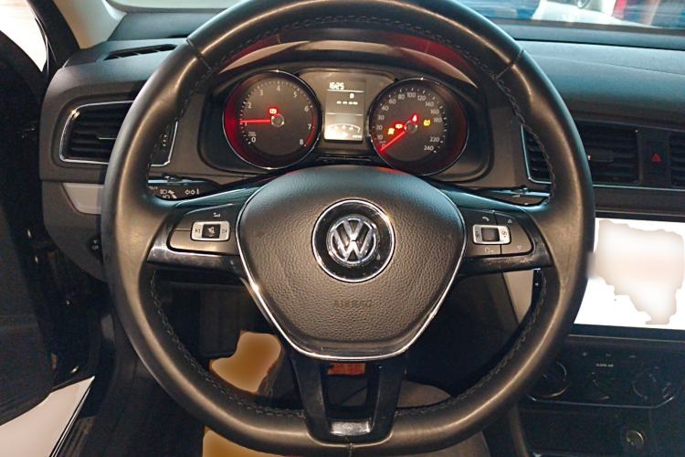 Used Volkswagen Lavida 2017 1.6L Manual Comfort Edition