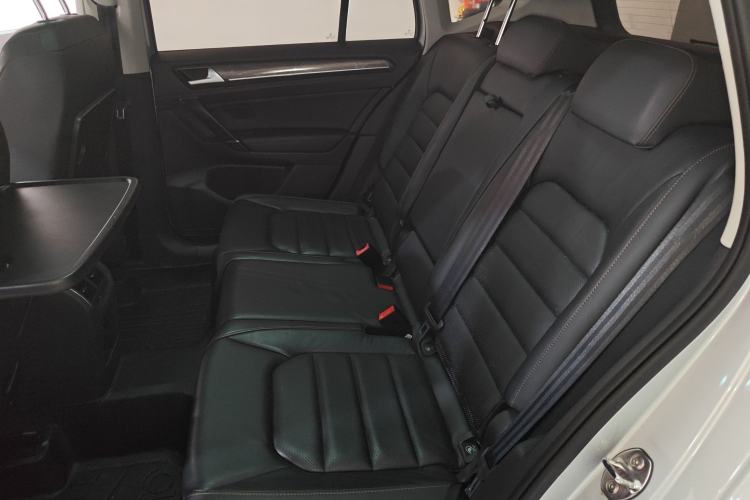 Used Volkswagen Golf Sportsvan 2016 230TSI Automatic Luxury Version Left Rear Seat