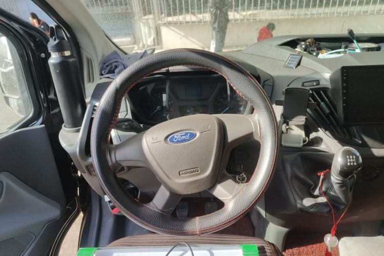 Used Ford Transit 2017 2.0T Gasoline Multi-Purpose Commercial Vehicle Mid-Drive Mid-Roof China V Standard
