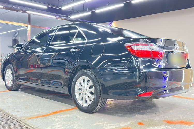 Used Toyota Camry 2016 2.0G 10th Anniversary Leading Edition
