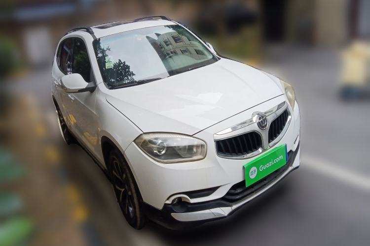 Used Brilliance V5 2014 1.5T Manual Two-Wheel Drive Sport Model
