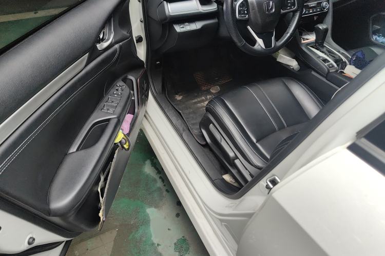 Used Honda Civic 2016 220TURBO CVT Luxury Edition