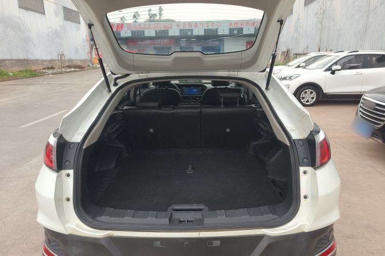 Used Venucia T90 2017 2.0L CVT Smart Edition
